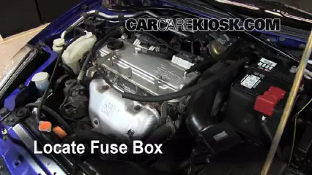 2005 Mitsubishi Eclipse Spyder GS 2.4L 4 Cyl. Fuse (Engine) Check
